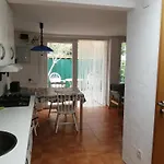 Bett 1 Im Maenner 4-bettzimmer Nur Maenner Only Men Solo Hombres אכסניה *