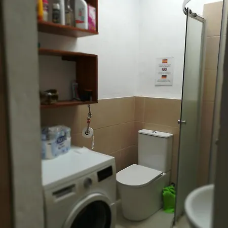 אכסניה Bett 1 Im Maenner 4-bettzimmer Nur Maenner Only Men Solo Hombres *