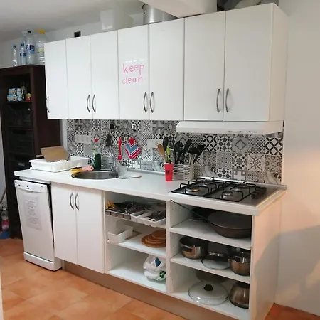 Bett 1 Im Maenner 4-bettzimmer Nur Maenner Only Men Solo Hombres *