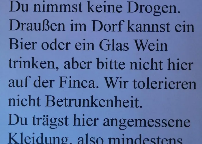 Bett 1 Im Maenner 4-bettzimmer Nur Maenner Only Men Solo Hombres